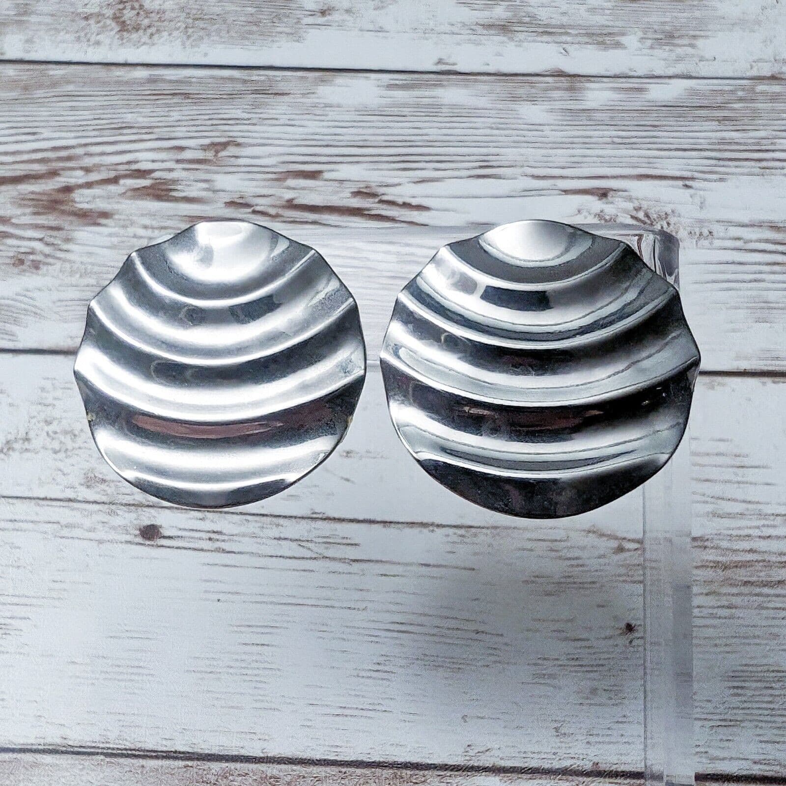 Vintage Clip On Earrings - Large 1.25" Corrugated Silver Tone Circle Statement