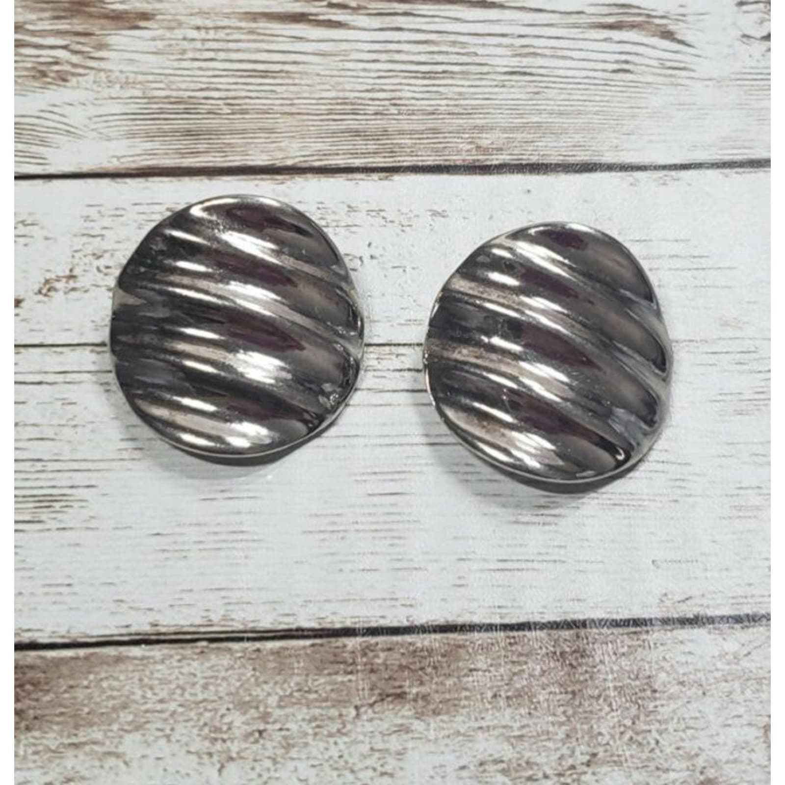 Vintage Clip On Earrings - Large Wavy Silver Tone Circle 1 & 1/8"