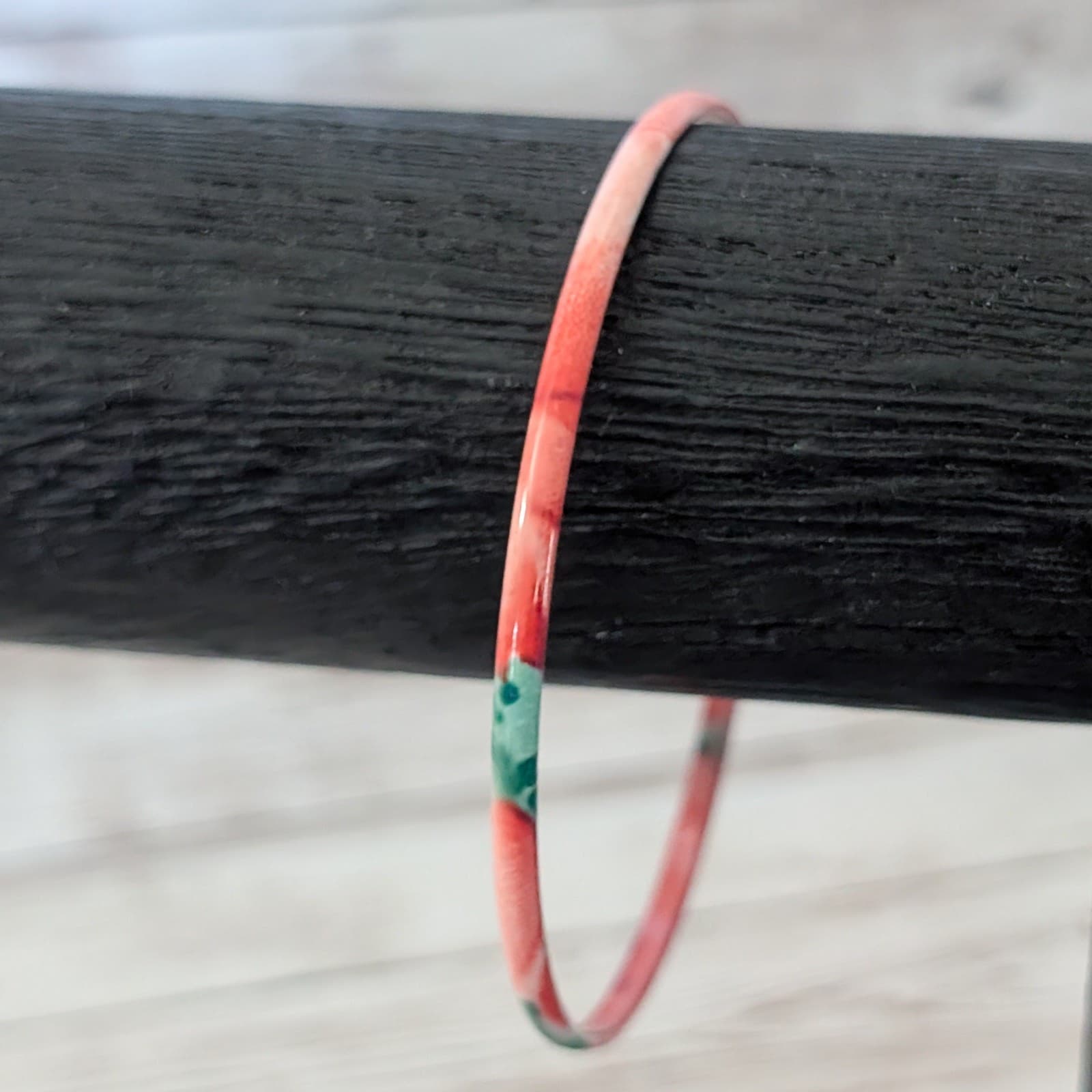 Vintage Bracelet Red & Green Thin Bangle - Strawberry Like? Pattern